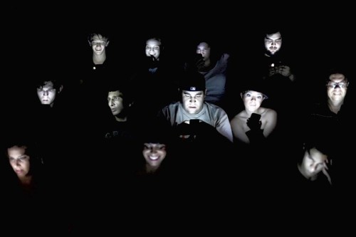 CT CT 070611-ENT ent-0706-texting MJW